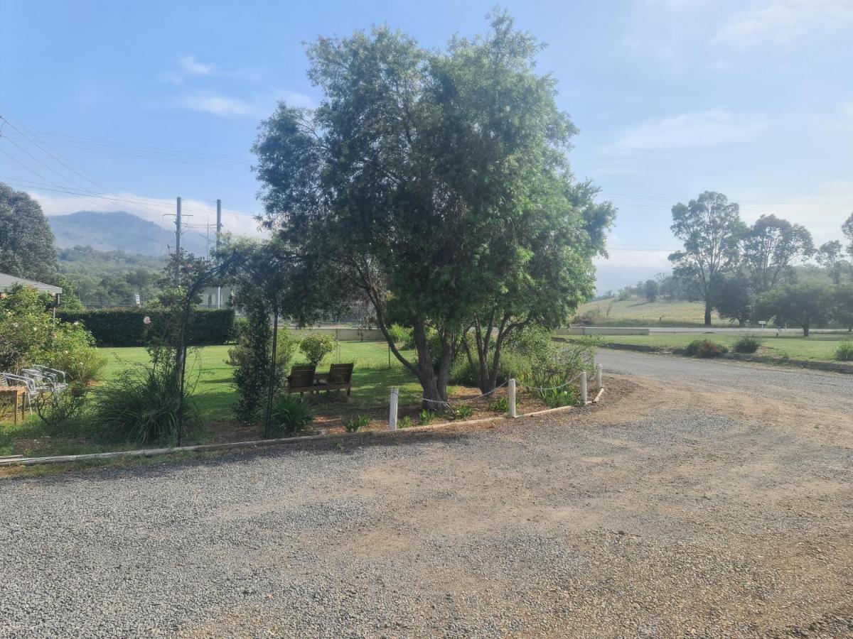 Valley View Motel Murrurundi Ngoại thất bức ảnh
